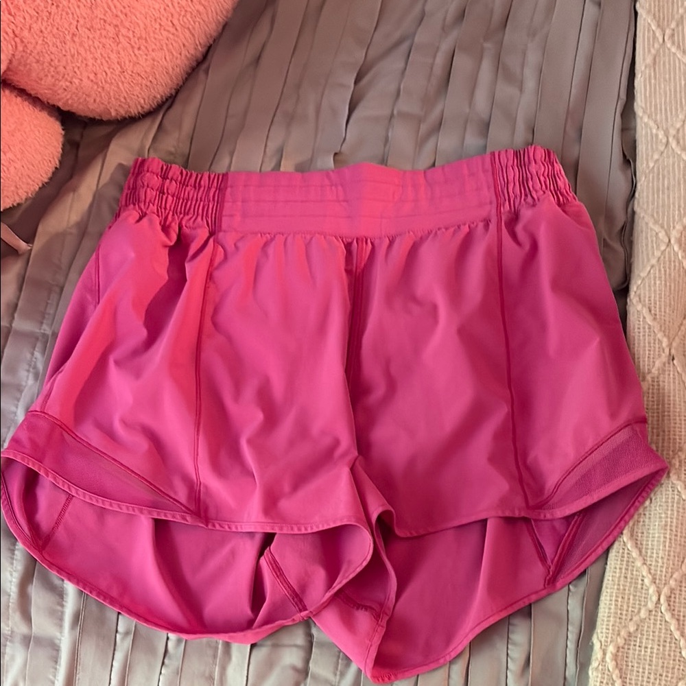 LULULEMON sonic pink hotty hot high rise 4in size 10